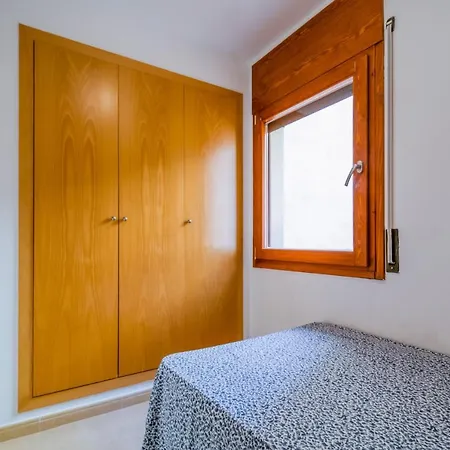 Vivalidays Urban Tossa 1 *